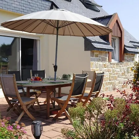 With Beautiful Garden, Paimpol