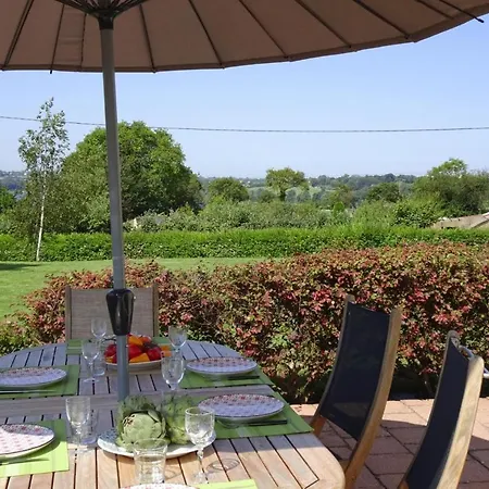 Casa vacanze With Beautiful Garden, *
